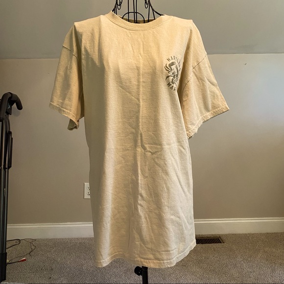 Maryland/crab T shirt. Size large nice graphic on front and back. - Picture 2 of 7